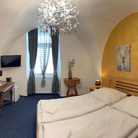 Mikulov Inn - Hotel Zeme Zewnętrze zdjęcie