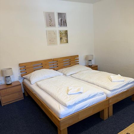 Mikulov Inn - Hotel Zeme Zewnętrze zdjęcie