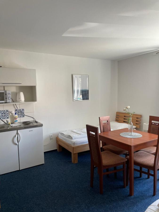 Mikulov Inn - Hotel Zeme Zewnętrze zdjęcie