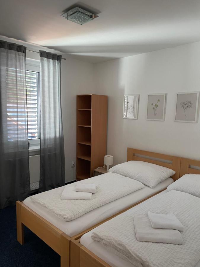 Mikulov Inn - Hotel Zeme Zewnętrze zdjęcie