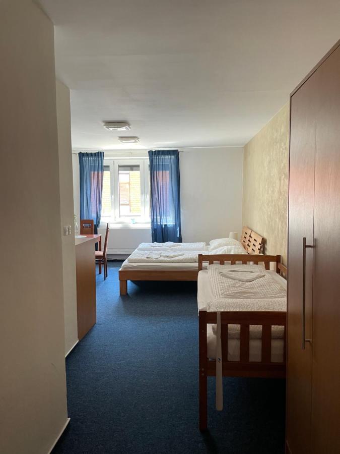 Mikulov Inn - Hotel Zeme Zewnętrze zdjęcie