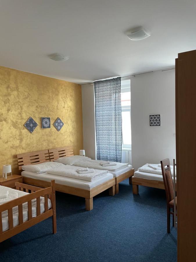 Mikulov Inn - Hotel Zeme Zewnętrze zdjęcie