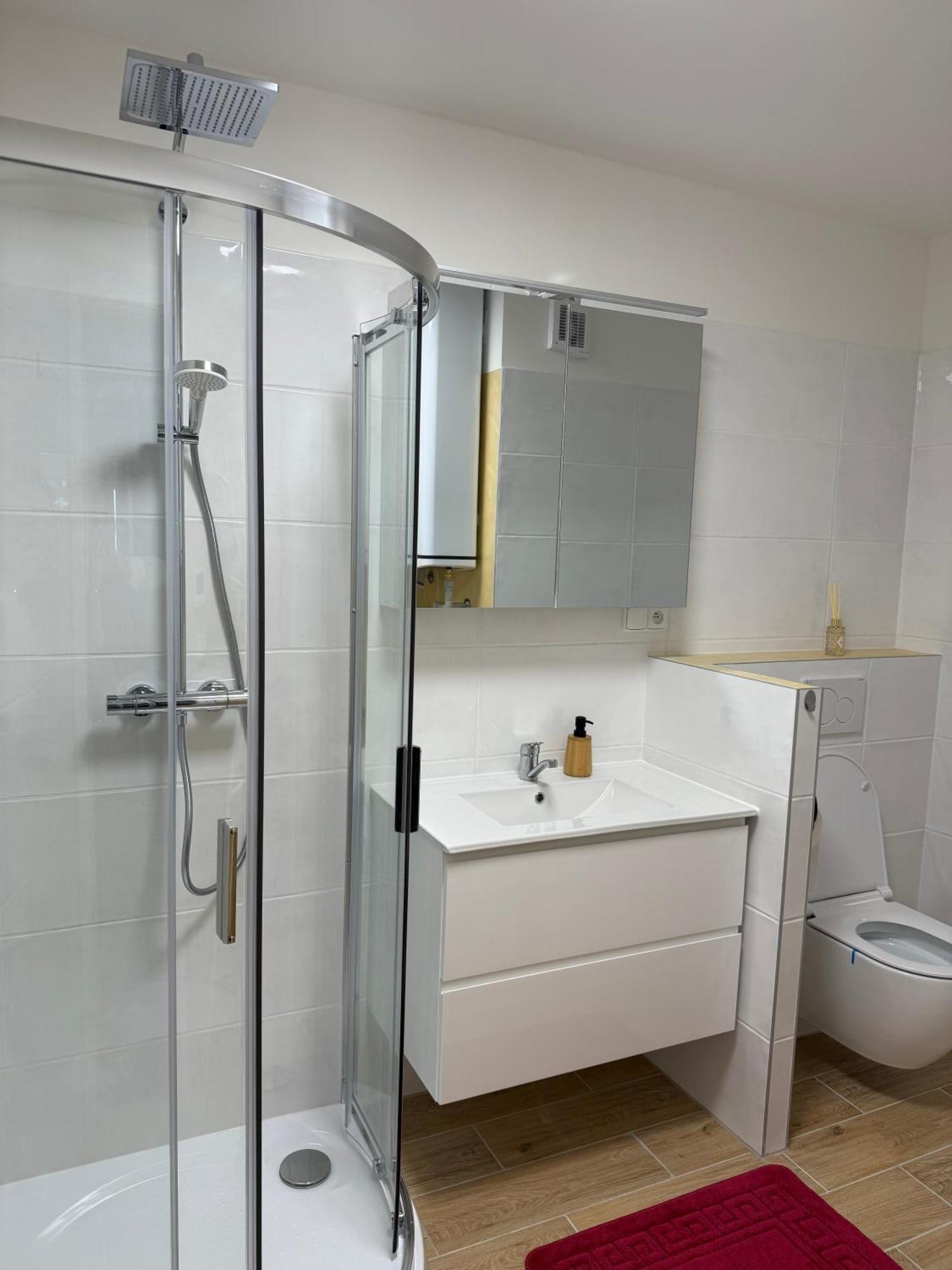 Mikulov Inn - Hotel Zeme Zewnętrze zdjęcie