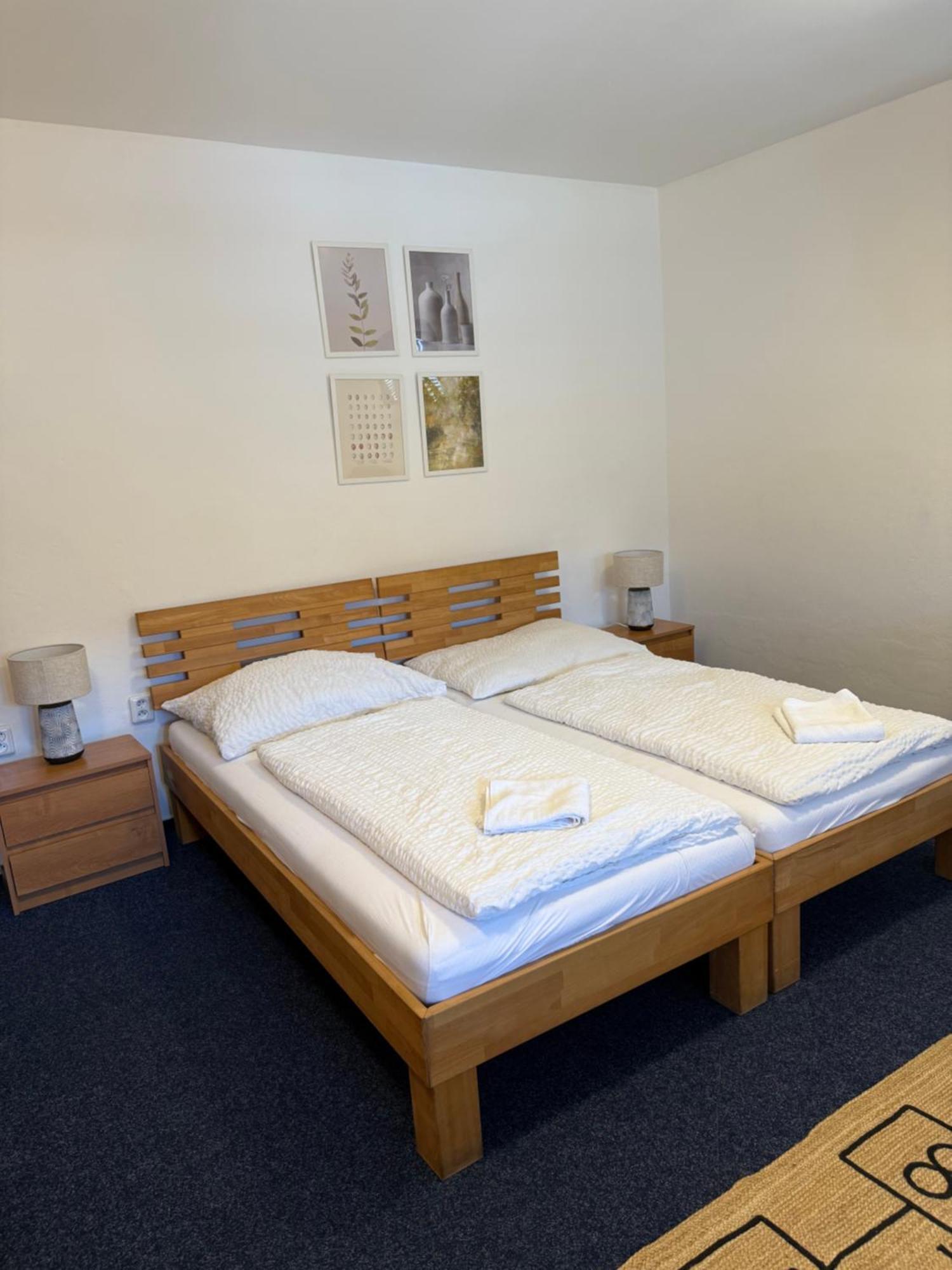 Mikulov Inn - Hotel Zeme Zewnętrze zdjęcie
