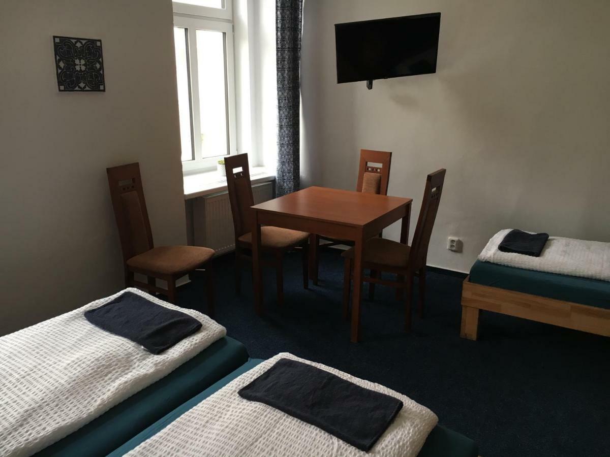 Mikulov Inn - Hotel Zeme Zewnętrze zdjęcie
