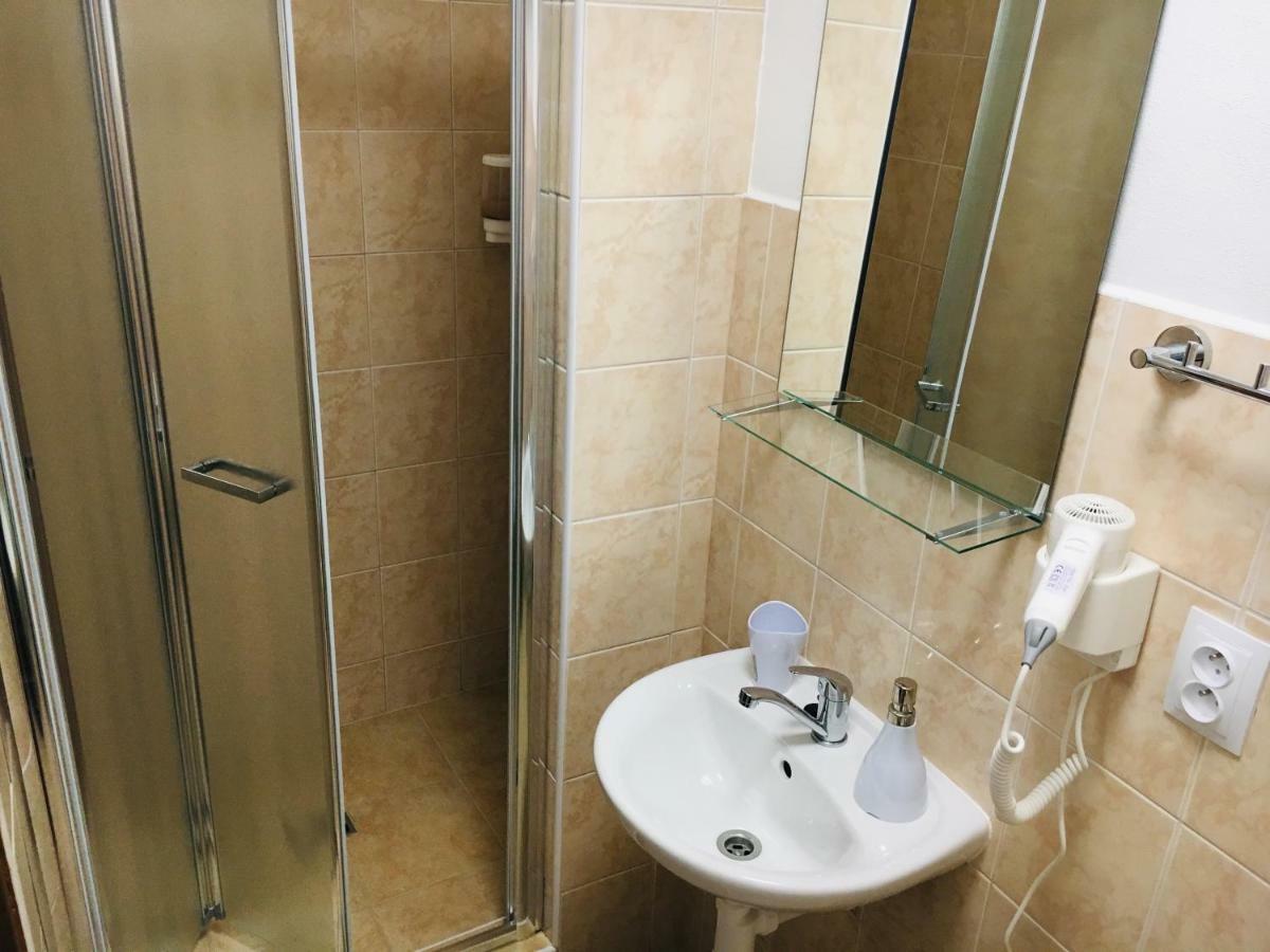 Mikulov Inn - Hotel Zeme Zewnętrze zdjęcie