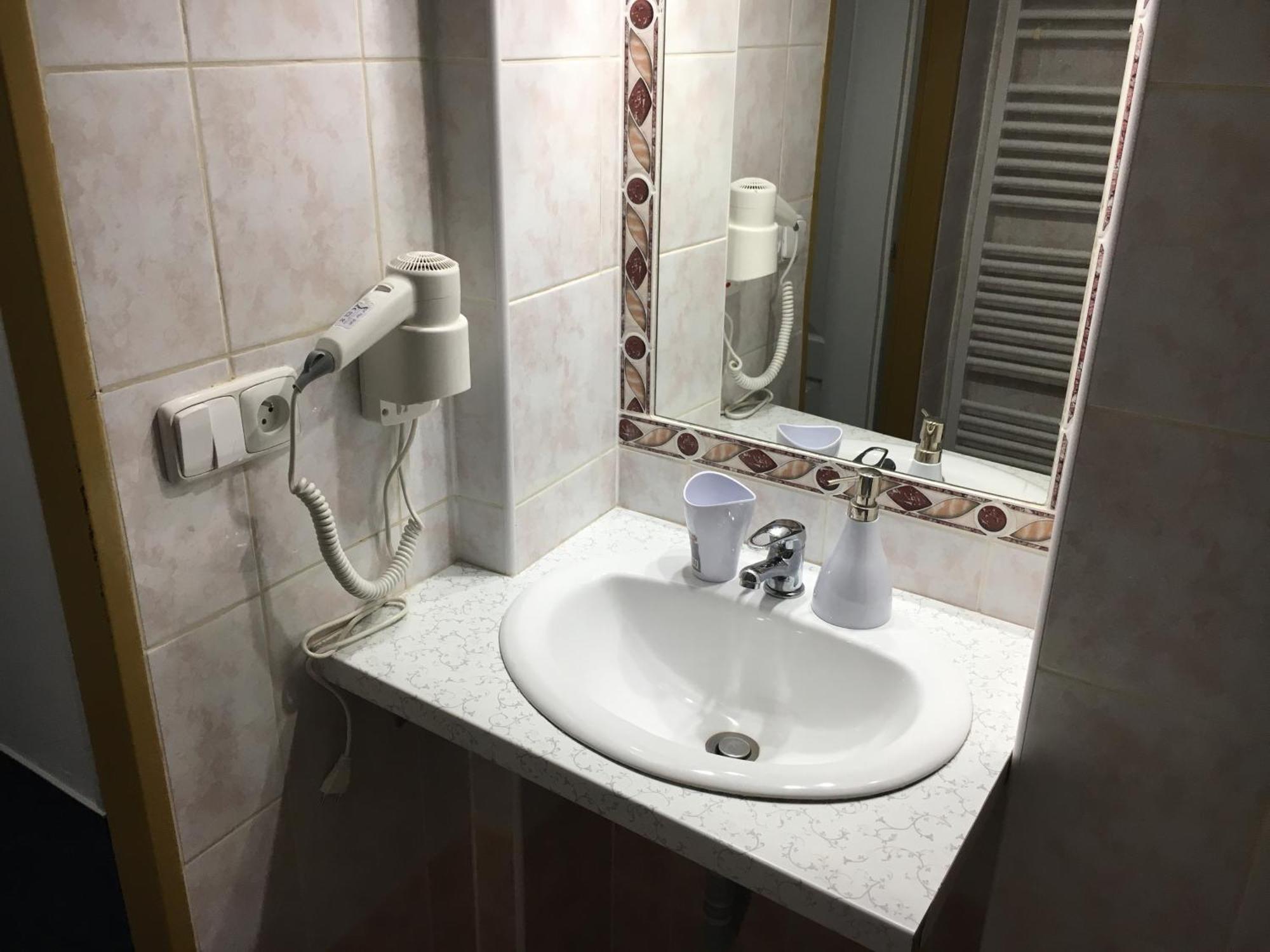Mikulov Inn - Hotel Zeme Zewnętrze zdjęcie