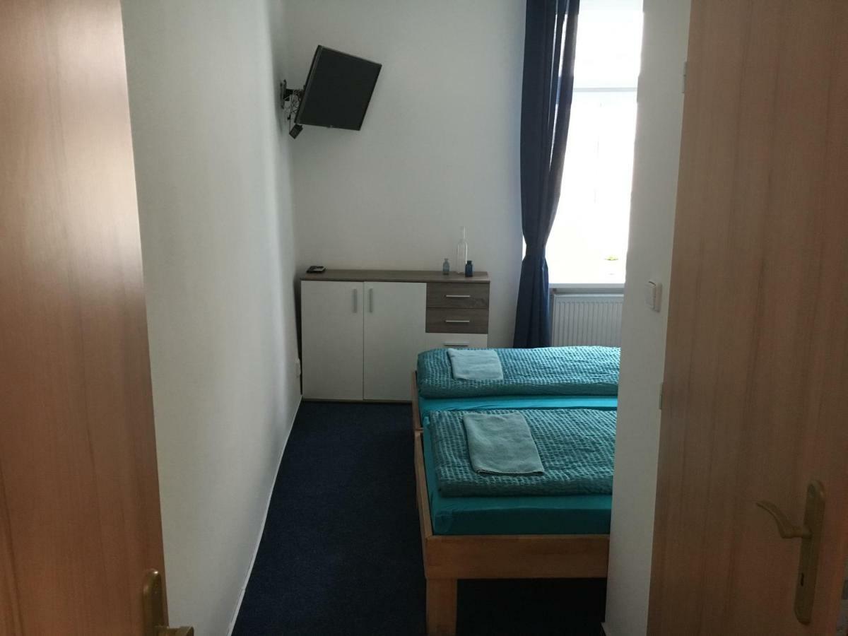 Mikulov Inn - Hotel Zeme Zewnętrze zdjęcie