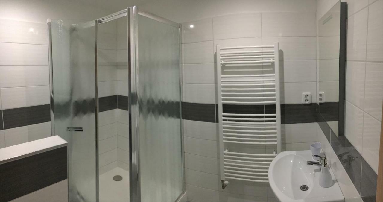 Mikulov Inn - Hotel Zeme Zewnętrze zdjęcie